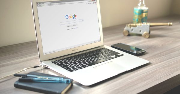 Internet w Łomży dla domu i firmy – na co zwrócić uwagę przy wyborze?